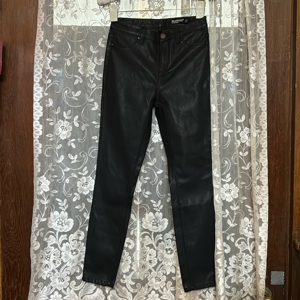 BlankNYC faux leather pants only used once excellent condition size 26